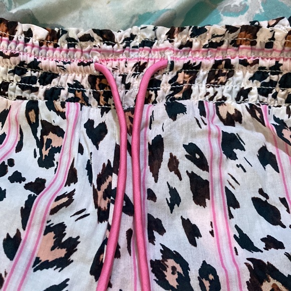 NWT Victoria secret shorts💕 - Picture 6 of 8